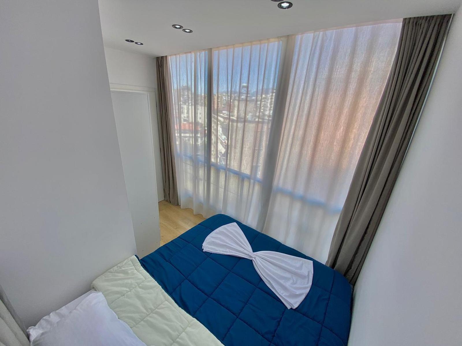 Mara Central Apartment 3 Tiranë Ngoại thất bức ảnh