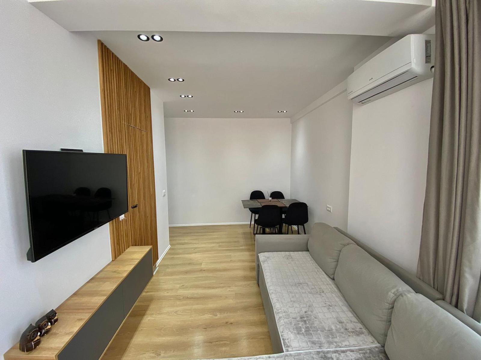 Mara Central Apartment 3 Tiranë Ngoại thất bức ảnh